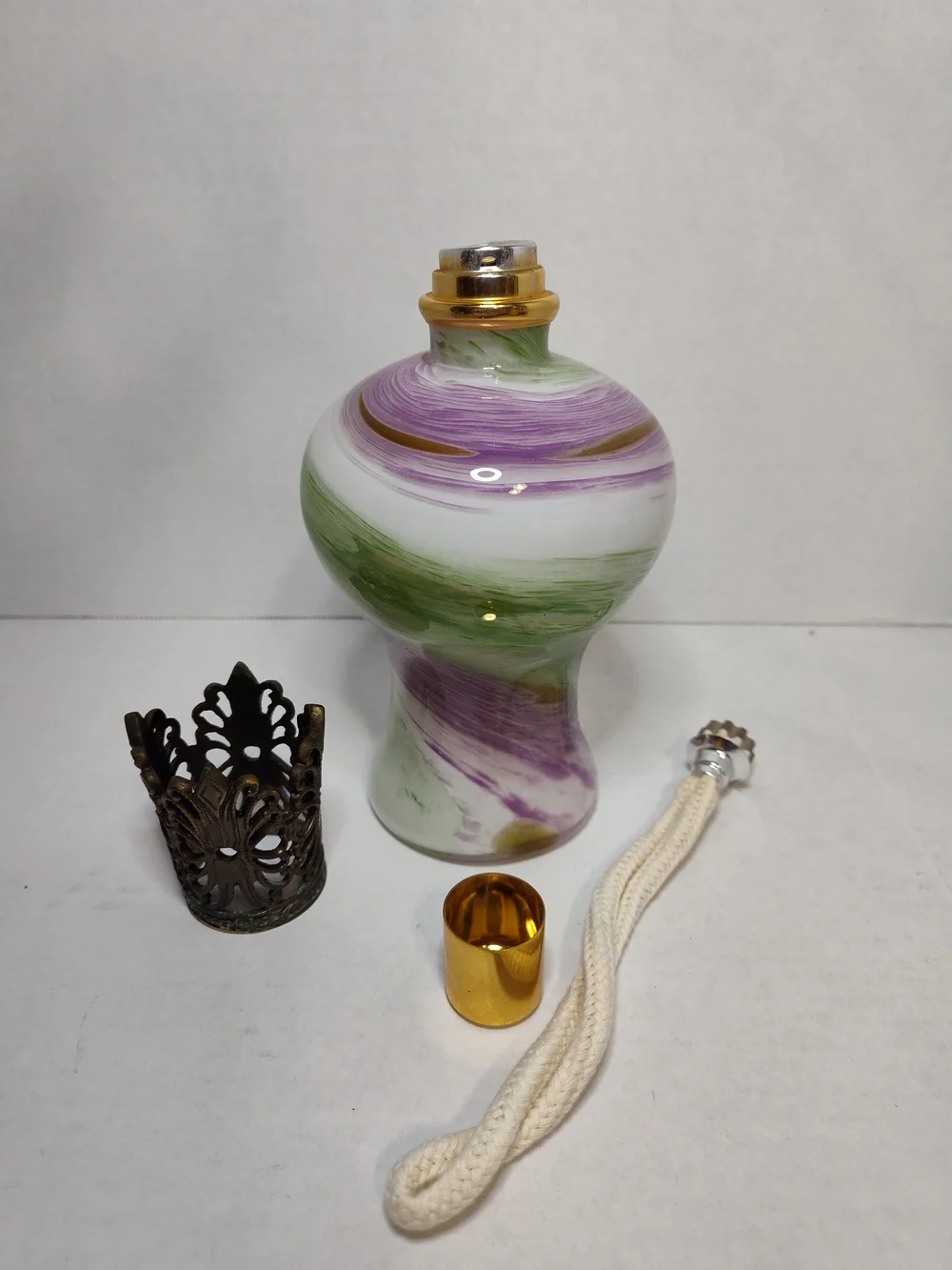 Queen of Mardi Gras Blown Art Glass Oil Fragrance Lamp 2004-2009 By LA TEE DA